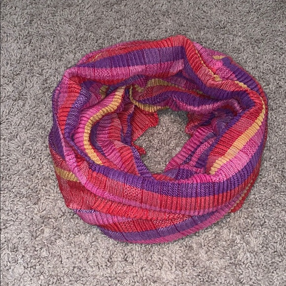 Infinity scarf - Picture 2 of 3